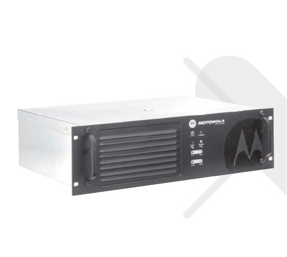摩托罗拉XiR R8200中继台